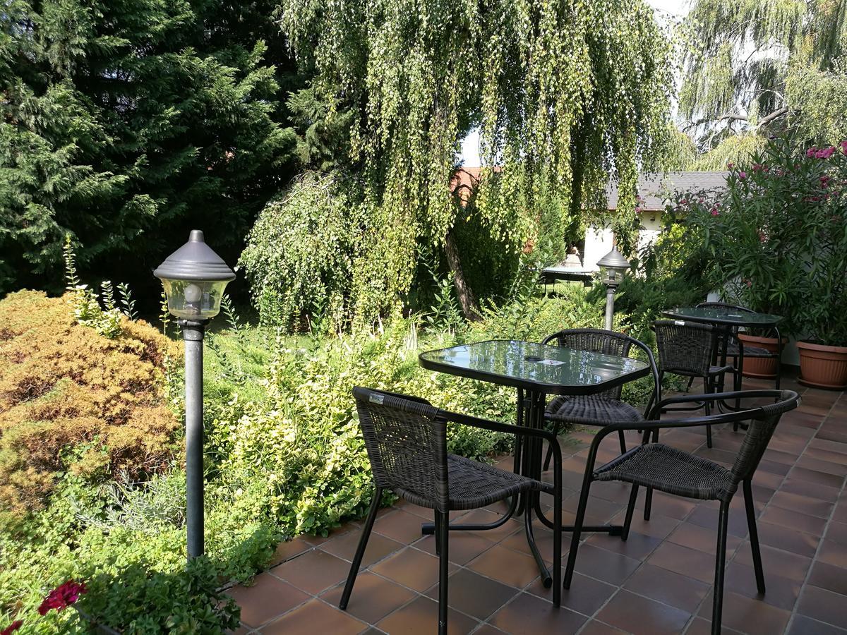 Gruendner Vendeghaz Bed & Breakfast Siófok Rom bilde